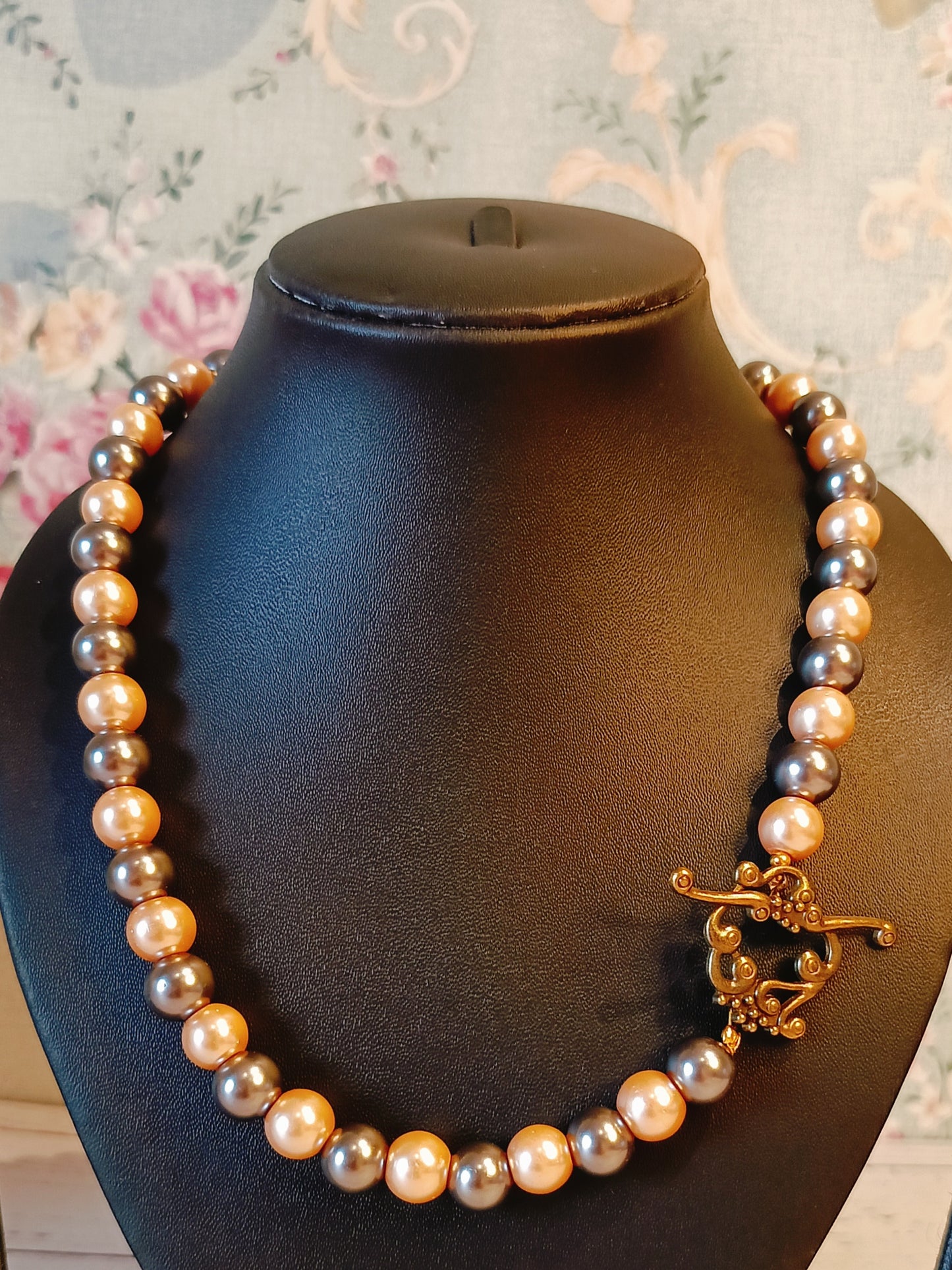 Elegant Two-Tone Glass Bead Necklace & Earring Set