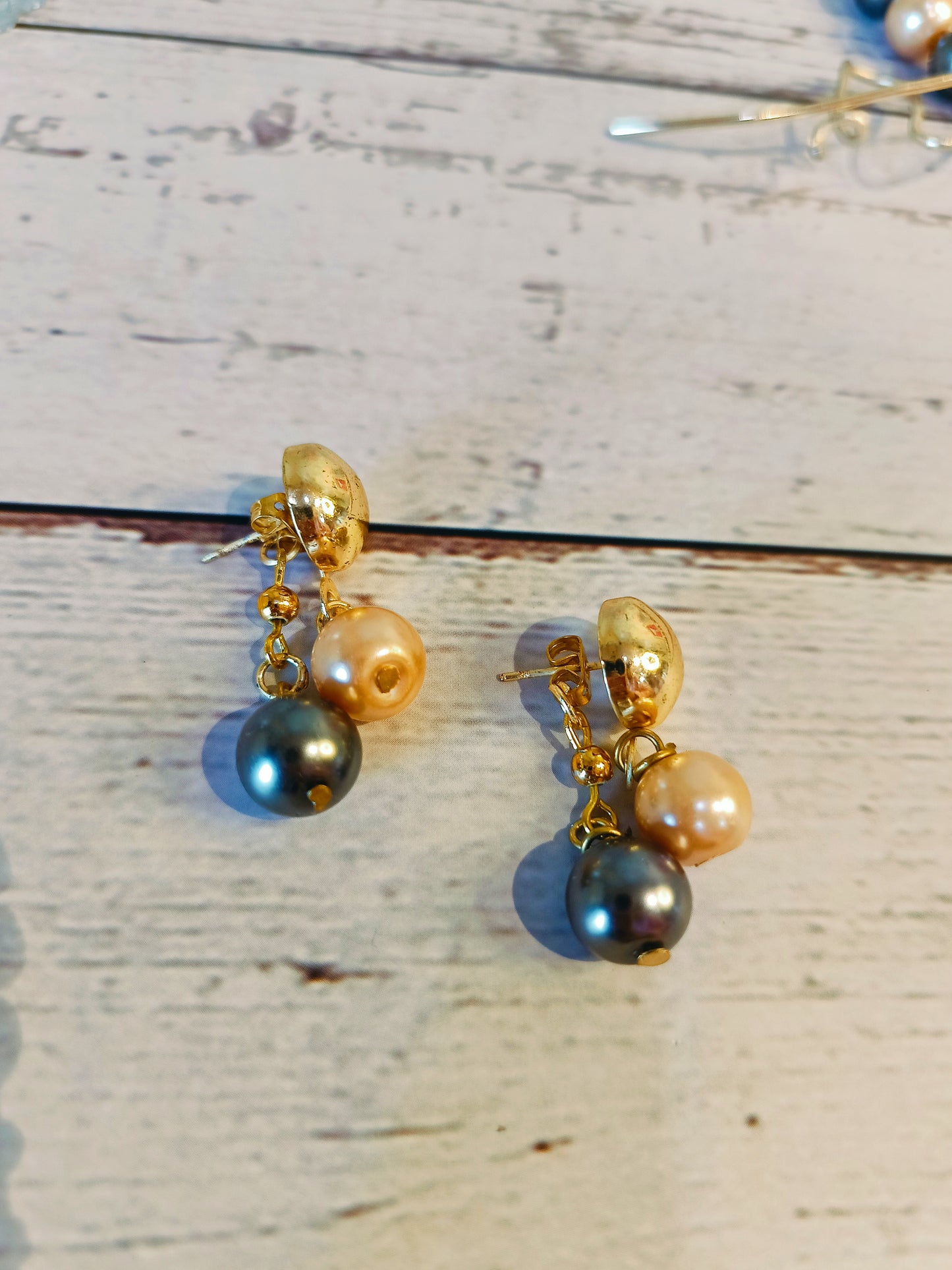 Elegant Two-Tone Glass Bead Necklace & Earring Set