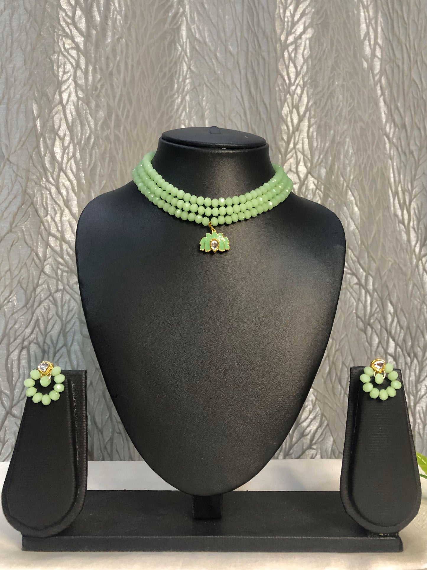 Delicate Mint Green Glass Bead Choker with Lotus Pendant and Round Earrings